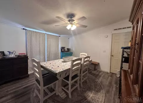 Dining - 1000 Locust Rd, Hillsboro, OH 45133 photo 2 of 3