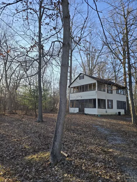 4493 Schoolhouse Rd, Batavia, OH 45103