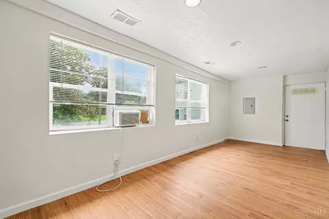 Living - 2048 4th Ave, Cincinnati, OH 45224 photo 1 of 4