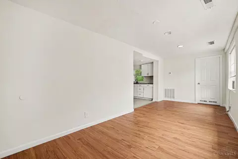 Living - 2048 4th Ave, Cincinnati, OH 45224 photo 3 of 4