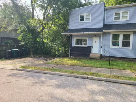 Exterior - 1729 Pulte St, Cincinnati, OH 45225 photo 2 of 3