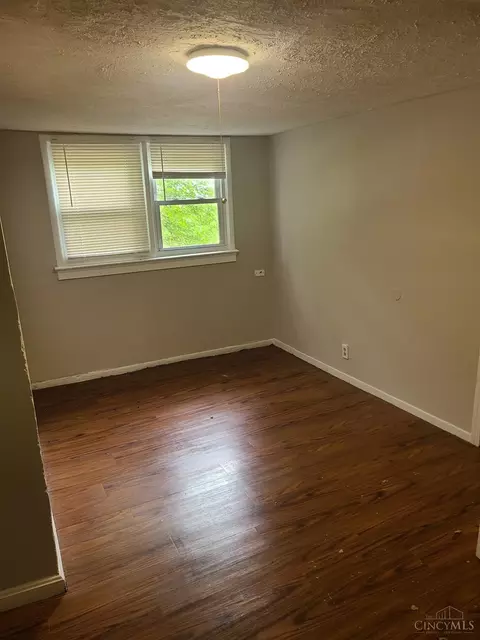 Bedroom - 1729 Pulte St, Cincinnati, OH 45225 photo 2 of 3