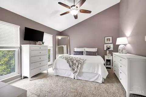 Bedroom - 1012 John St, Cincinnati, OH 45203 photo 1 of 2