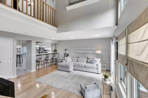 Living - 1012 John St, Cincinnati, OH 45203 photo 2 of 2