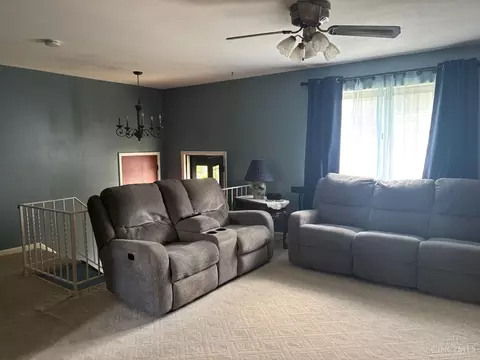 Living - 2764 Cornwall Dr, Cincinnati, OH 45231 photo 1 of 2