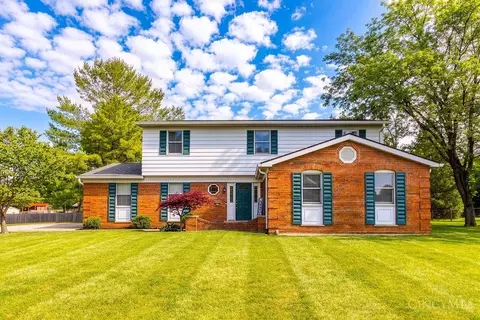 8910 Tammy Dr, West Chester, OH 45069
