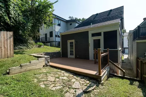 Exterior - 2621 Hackberry St, Cincinnati, OH 45206 photo 7 of 8