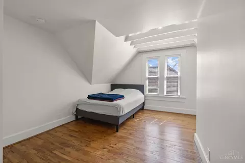 Bedroom - 2621 Hackberry St, Cincinnati, OH 45206 photo 4 of 6