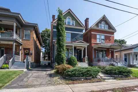 Exterior - 1612 Dexter Ave, Cincinnati, OH 45206 photo 2 of 15