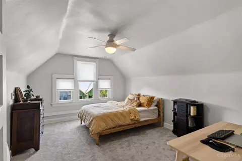 Bedroom - 1612 Dexter Ave, Cincinnati, OH 45206 photo 5 of 7