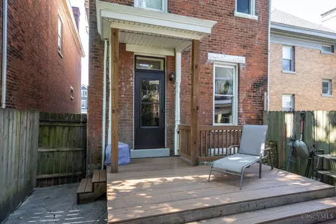Exterior - 1612 Dexter Ave, Cincinnati, OH 45206 photo 8 of 15