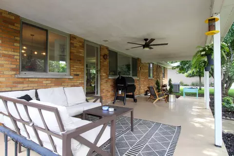 Exterior - 3743 Langhorst Ct, Cincinnati, OH 45236 photo 4 of 9