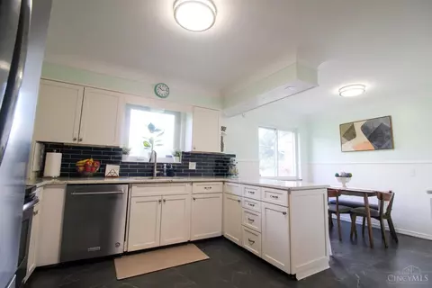 Kitchen - 3743 Langhorst Ct, Cincinnati, OH 45236 photo 2 of 4