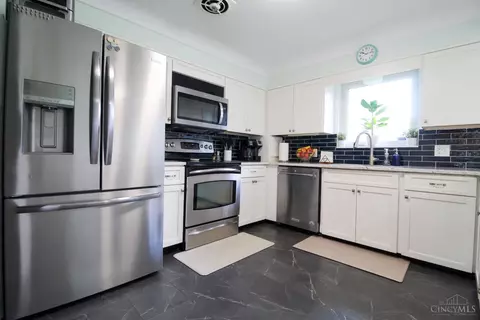 Kitchen - 3743 Langhorst Ct, Cincinnati, OH 45236 photo 1 of 4