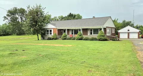 656 Plane St, Bethel, OH 45106