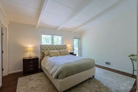 Bedroom - 7434 Drake Rd, Cincinnati, OH 45243 photo 1 of 4