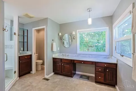 Bath - 7434 Drake Rd, Cincinnati, OH 45243 photo 2 of 6