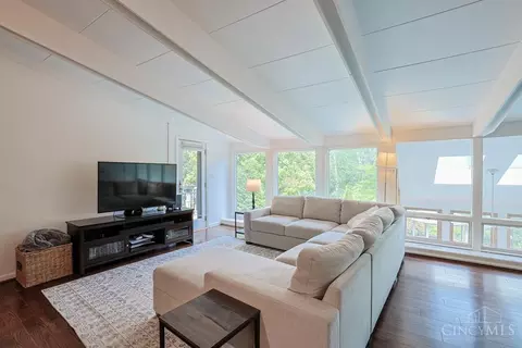 Living - 7434 Drake Rd, Cincinnati, OH 45243 photo 1 of 3