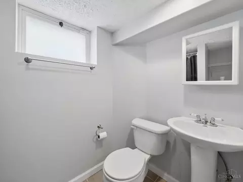 Bath - 2385 Nova Ave, Cincinnati, OH 45238 photo 2 of 3