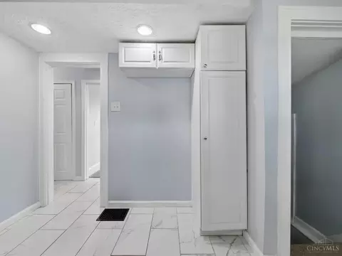 Entry Way - 2385 Nova Ave, Cincinnati, OH 45238 photo 3 of 3