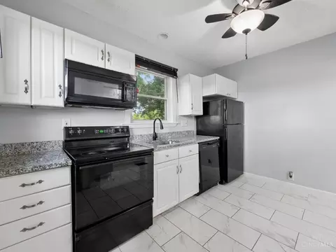 Kitchen - 2385 Nova Ave, Cincinnati, OH 45238 photo 3 of 3