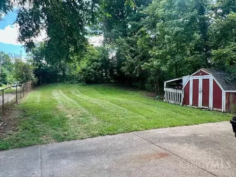 Exterior - 190 Ivanhoe Ave, Cincinnati, OH 45233 photo 2 of 2