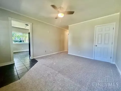 Living - 190 Ivanhoe Ave, Cincinnati, OH 45233 photo 1 of 1
