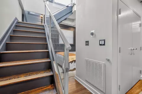Entry Way - 1237 Vine St, Cincinnati, OH 45202 photo 3 of 8