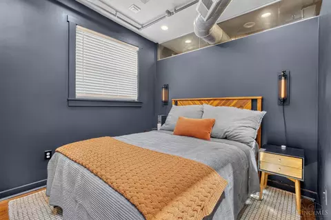 Bedroom - 1237 Vine St, Cincinnati, OH 45202 photo 1 of 2