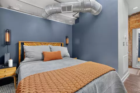 Bedroom - 1237 Vine St, Cincinnati, OH 45202 photo 2 of 2