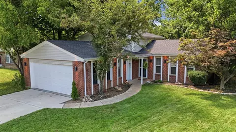 5216 Stirrup Ct, West Chester, OH 45069
