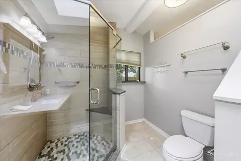 Bath - 4798 Klatte Rd, Cincinnati, OH 45244 photo 3 of 3
