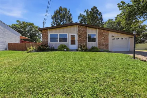 Exterior - 4798 Klatte Rd, Cincinnati, OH 45244 photo 2 of 8