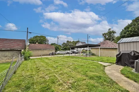 Exterior - 1221 Third St, Reading, OH 45215 photo 6 of 10