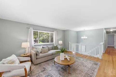 Living - 4248 Simca Ln, Cincinnati, OH 45211 photo 3 of 6