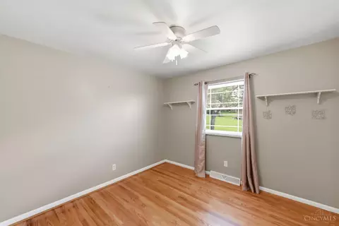 Bedroom - 4248 Simca Ln, Cincinnati, OH 45211 photo 4 of 11