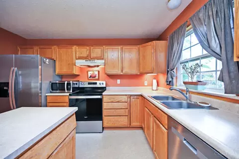 Kitchen - 1543 Doddington Rd, Kettering, OH 45409 photo 3 of 4