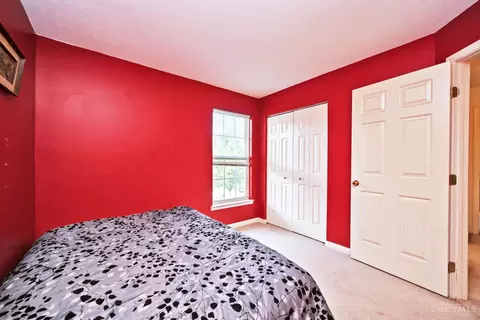 Bedroom - 1543 Doddington Rd, Kettering, OH 45409 photo 5 of 6