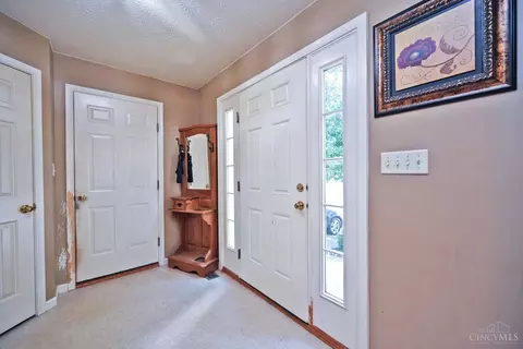 Entry Way - 1543 Doddington Rd, Kettering, OH 45409 photo 1 of 3