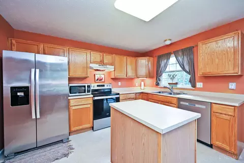 Kitchen - 1543 Doddington Rd, Kettering, OH 45409 photo 2 of 4