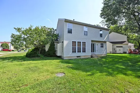 Exterior - 1543 Doddington Rd, Kettering, OH 45409 photo 5 of 6