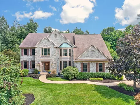 9773 Farmstead Dr, Symmes Twp, OH 45140