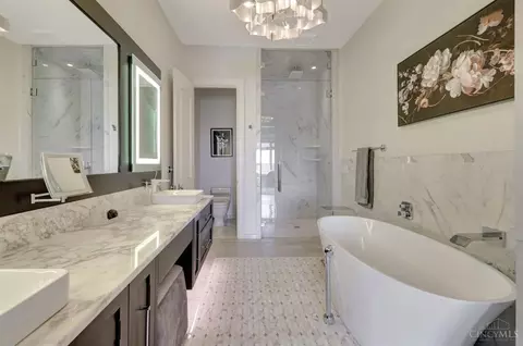 Bath - 1715 Mcmillan St, Cincinnati, OH 45206 photo 3 of 3