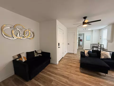 Living - 1312 Spring St, Cincinnati, OH 45202 photo 14 of 18