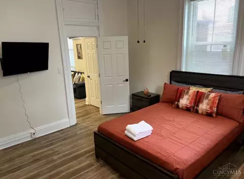 Bedroom - 1312 Spring St, Cincinnati, OH 45202 photo 1 of 17