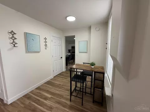 Dining - 1312 Spring St, Cincinnati, OH 45202 photo 4 of 5