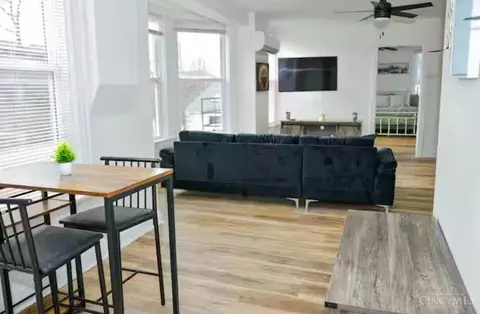 Living - 1312 Spring St, Cincinnati, OH 45202 photo 13 of 18