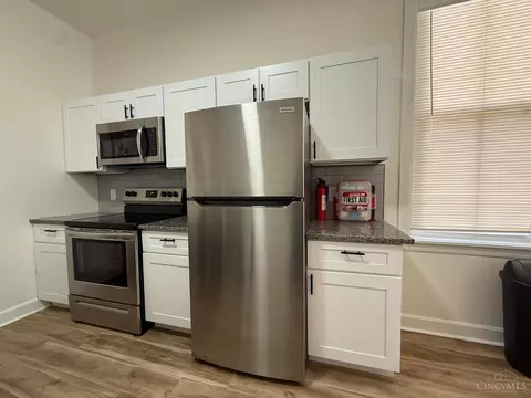 Kitchen - 1312 Spring St, Cincinnati, OH 45202 photo 5 of 14