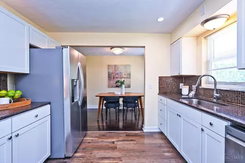 Kitchen - 6555 Daly Rd, Cincinnati, OH 45224 photo 4 of 5
