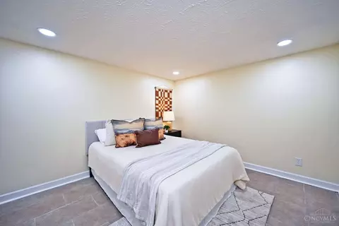 Bedroom - 6555 Daly Rd, Cincinnati, OH 45224 photo 7 of 9